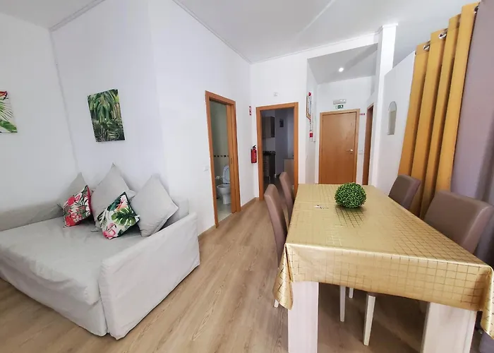 Sun On The 阿尔布费拉